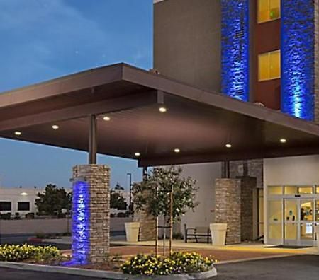 Holiday Inn Express Visalia-Sequoia Gateway Area By Ihg Екстер'єр фото